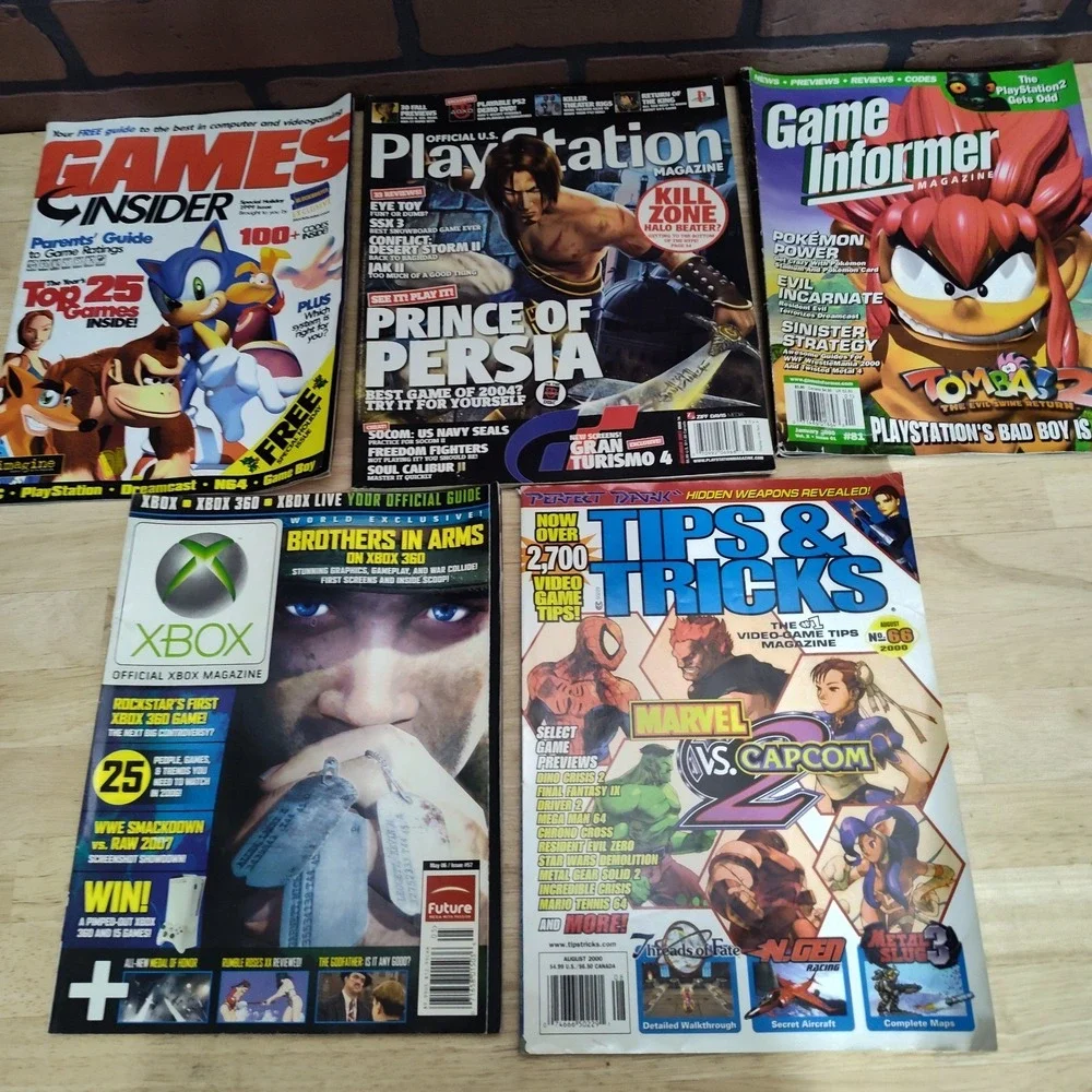 Gaming magazines XBox Playstation Tips & Tricks Sonic Prince Persia Tomba 2